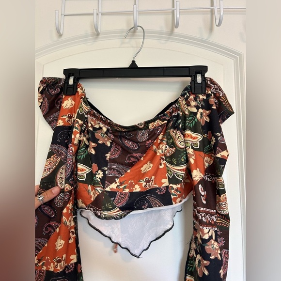 Boho bell sleeve crop Patchwork Off-Shoulder peasant  Top - Picture 4 of 4